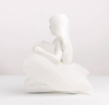 Load image into Gallery viewer, Takeru Amano - Sleepy Venus (All White, Lamp)