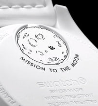 Load image into Gallery viewer, Omega x swatch x Snoopy MISSION to MOONPHASE Secret Moonswatch white S033W700