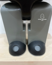 Load image into Gallery viewer, KAWS - Companion 2002 Be@rbrick (Grey) 1000%