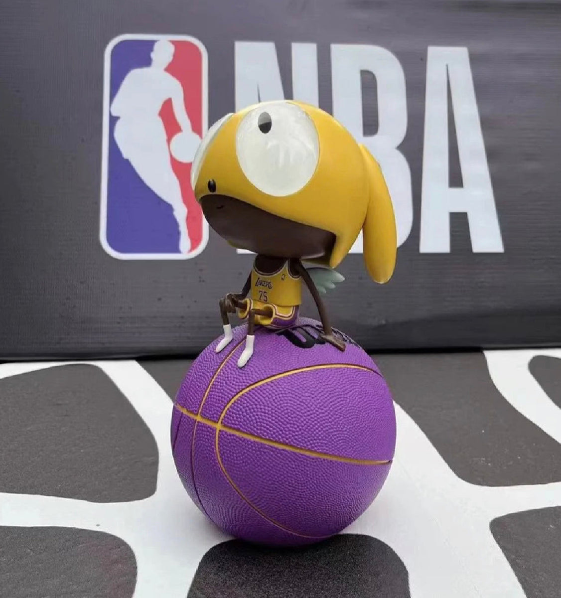 Edgar Plans -NBA Los Angeles Lakers (75th Anniversary, Yellow