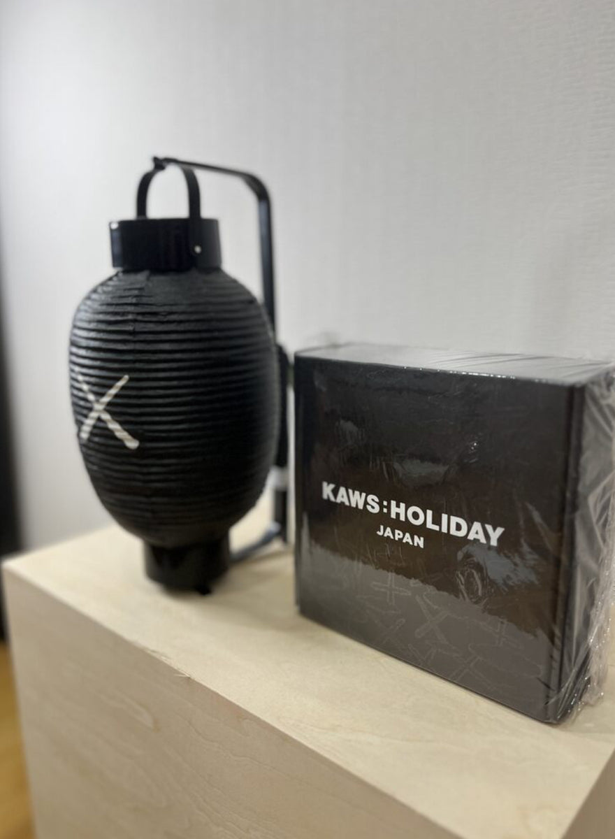KAWS - Holiday: Japan Lantern (Black) – Toyol Toys