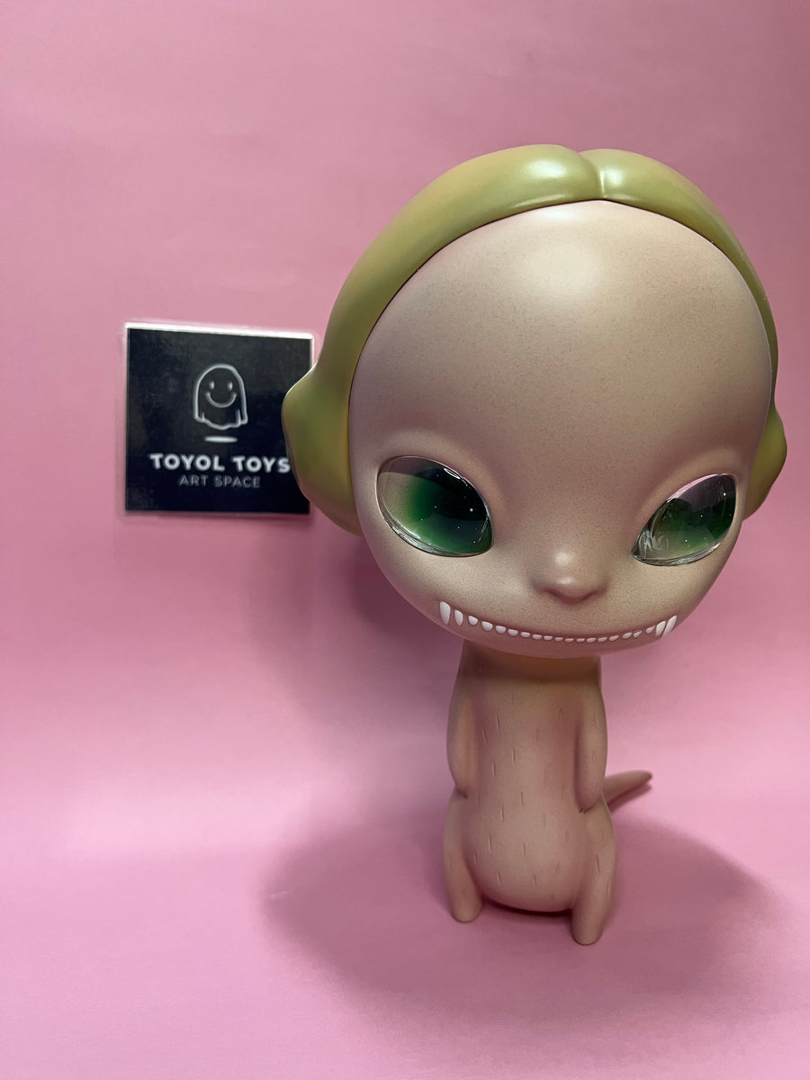 Roby Dwi Antono ASTERIA ロビー Roby Dwi Antono - 'Asteria' – Toyol Toys