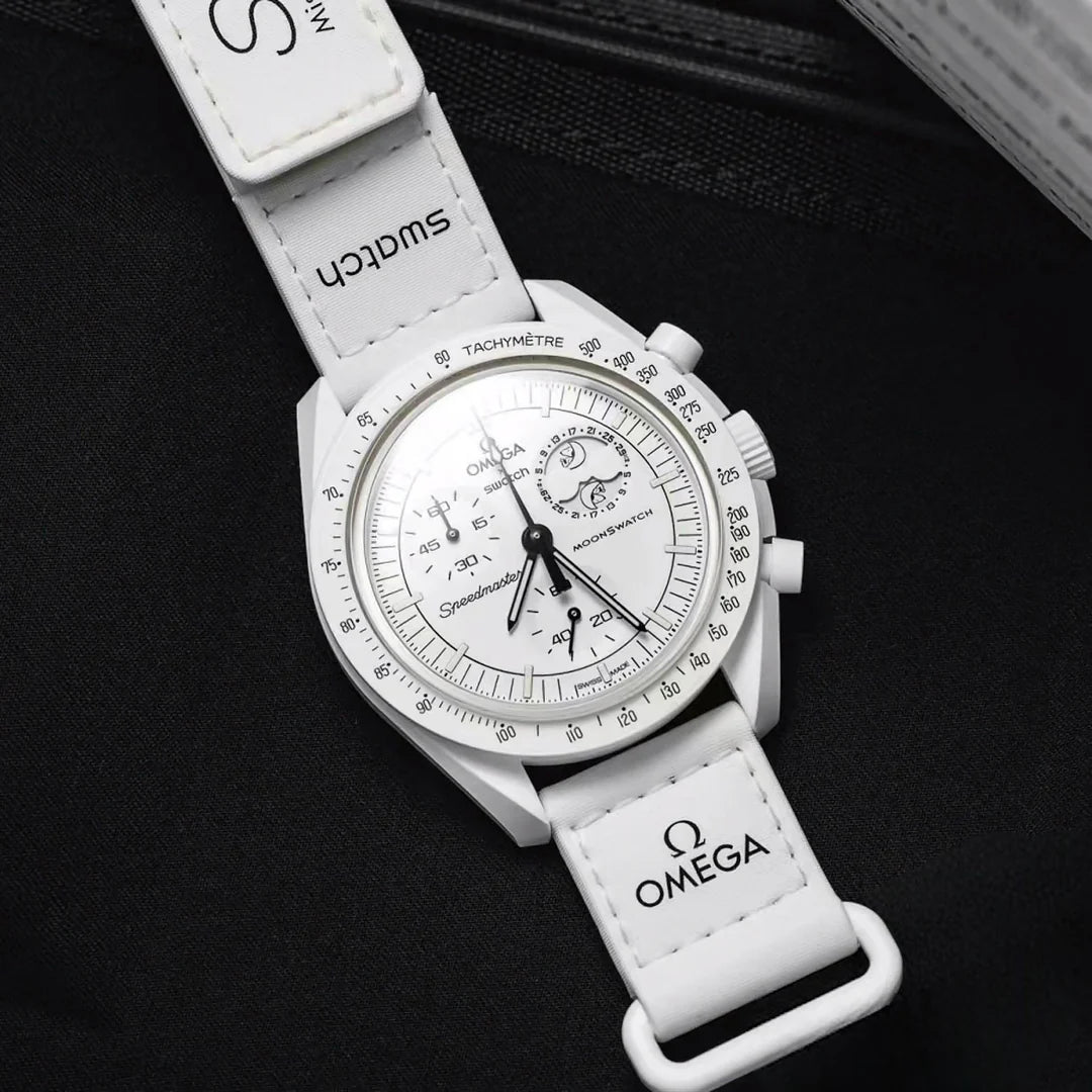 Omega x swatch x Snoopy MISSION to MOONPHASE Secret Omega x swatch x Snoopy MISSION to MOONPHASE Secret