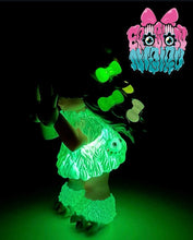 Load image into Gallery viewer, Grape Brain (Rage) Instinctoy Hiroto Ohkubo - Erosion Nigiru 1st Color (Fantasia GID , Glow in Dark)
