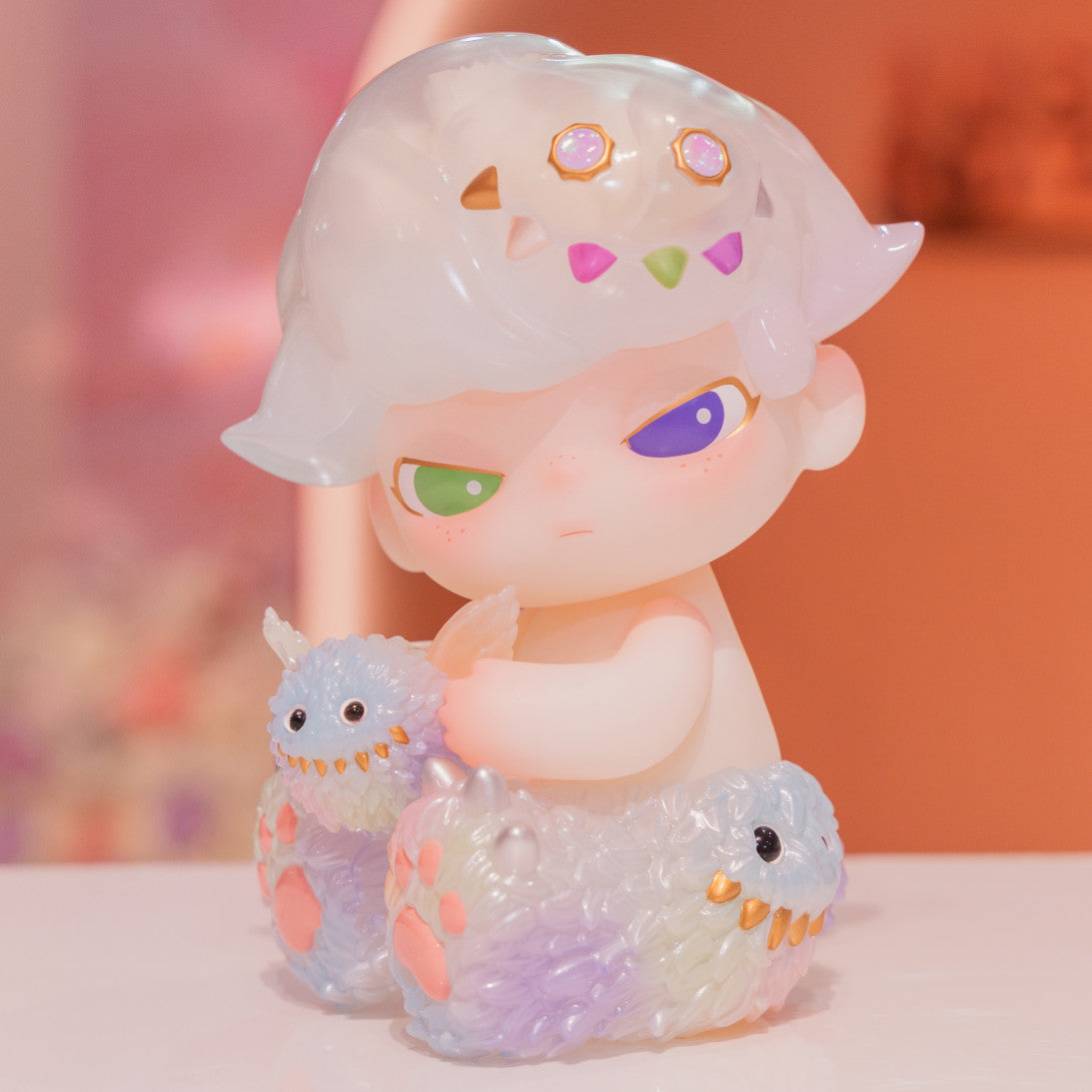 INSTINCTOY | BOWY “Pearl” (resin ver) is a sight to behold