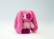 Load image into Gallery viewer, CJ Hendry - Juju (Bag Charm, Key chain, 1 Blind Box)
