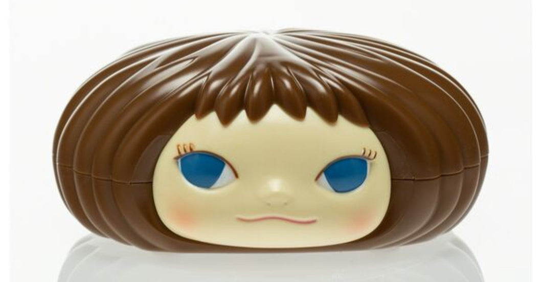 奈良 美智 Yoshitomo Nara -  Gummi Girl (Brown)