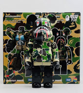 BE@RBRICK × TRANSFORMERS -OPTIMUS PRIME BAPE(R) CAMO SHARK 400% (Bearbrick, Medicom Toys)