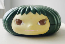 Load image into Gallery viewer, 奈良 美智 Yoshitomo Nara -  Gummi Girl (Green)
