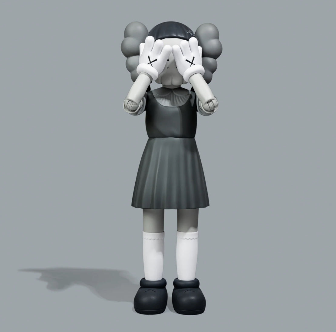 KAWS - YOUNG-HEE Figure (Monotone) – Toyol Toys