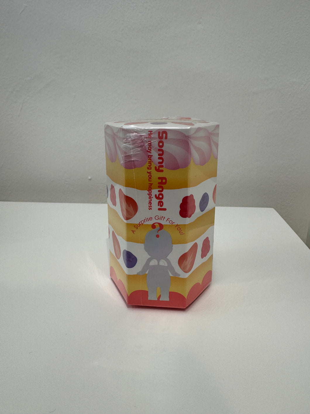 Sonny Angel - Birthday Gift (1 Blind Box)