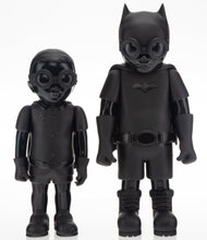 Load image into Gallery viewer, Hebru Brantley - Flynamic Duo 2040 ( Batman and Robin, Sparrow Noir, Black)
