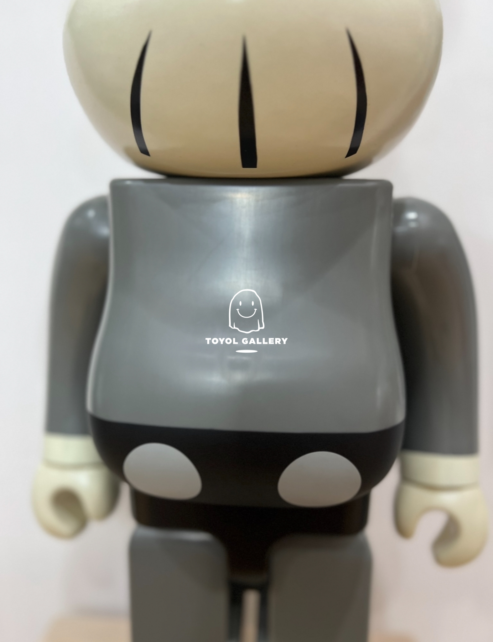 KAWS - Companion 2002 Be@rbrick (Grey) 1000% – Toyol Toys KAWS - Companion 2002 Be@rbrick (Grey) 1000% – Toyol Toys
