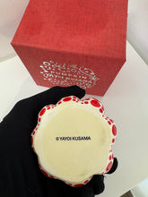 Load image into Gallery viewer, Yayoi Kusama - Pumpkin (Red)
