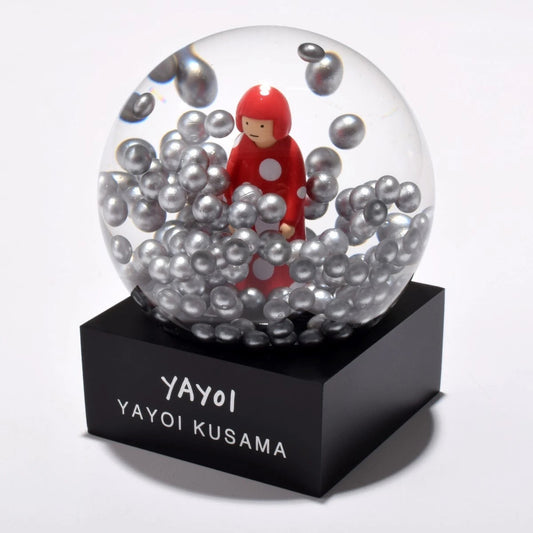 Yayoi Kusama - Narcissus Garden ( Snow Globe)