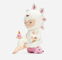 Load image into Gallery viewer, Alex Face - Baby Beyond (White)
