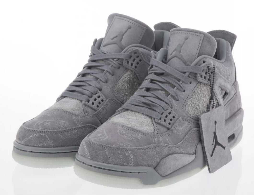 KAWS - Air Jordan 4 Retro (Grey)